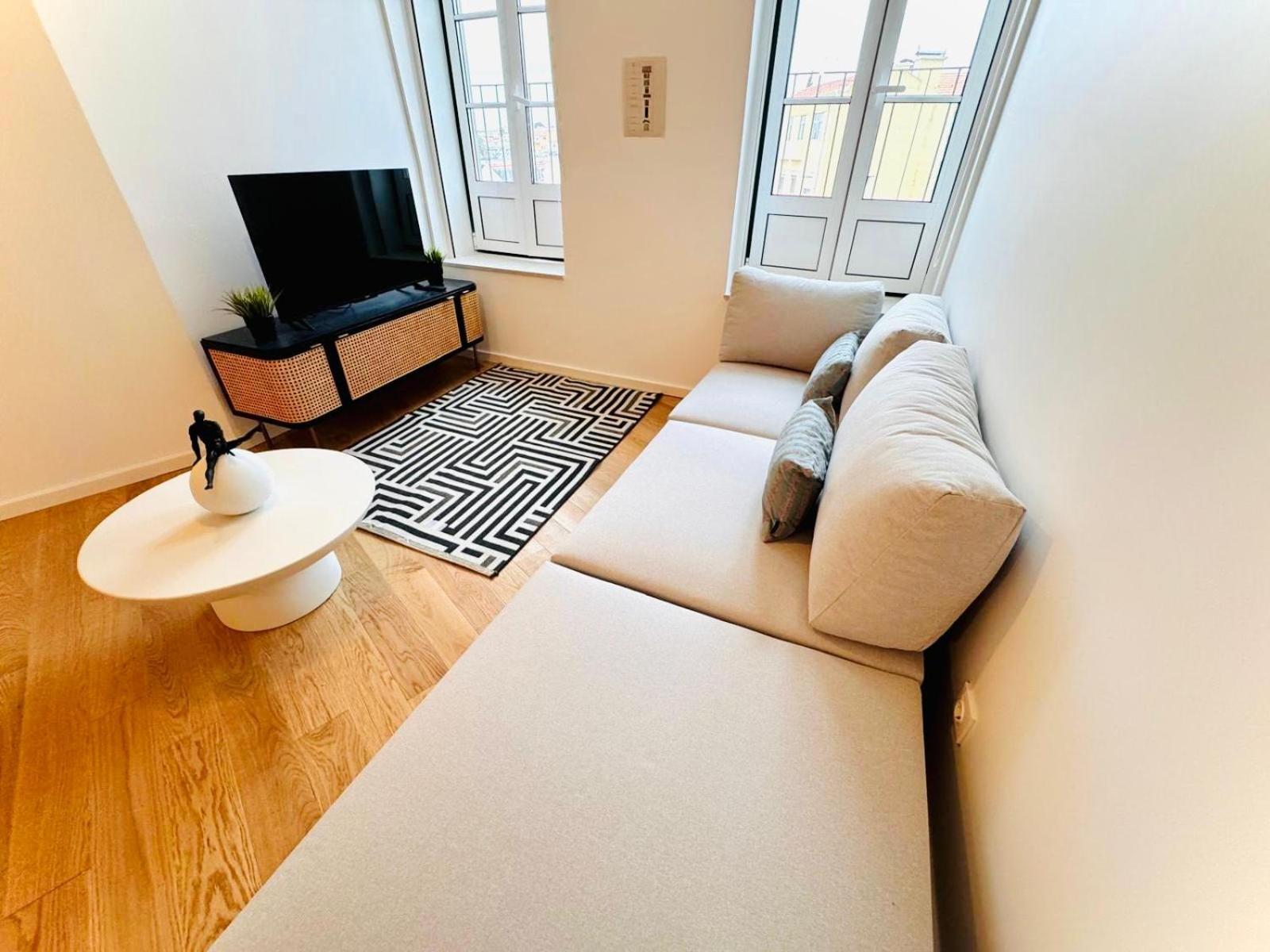 Lisbon Pink House II Beautiful 2 Bedroom Flat In City Center Экстерьер фото