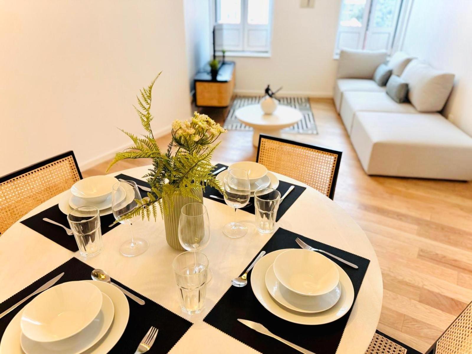 Lisbon Pink House II Beautiful 2 Bedroom Flat In City Center Экстерьер фото