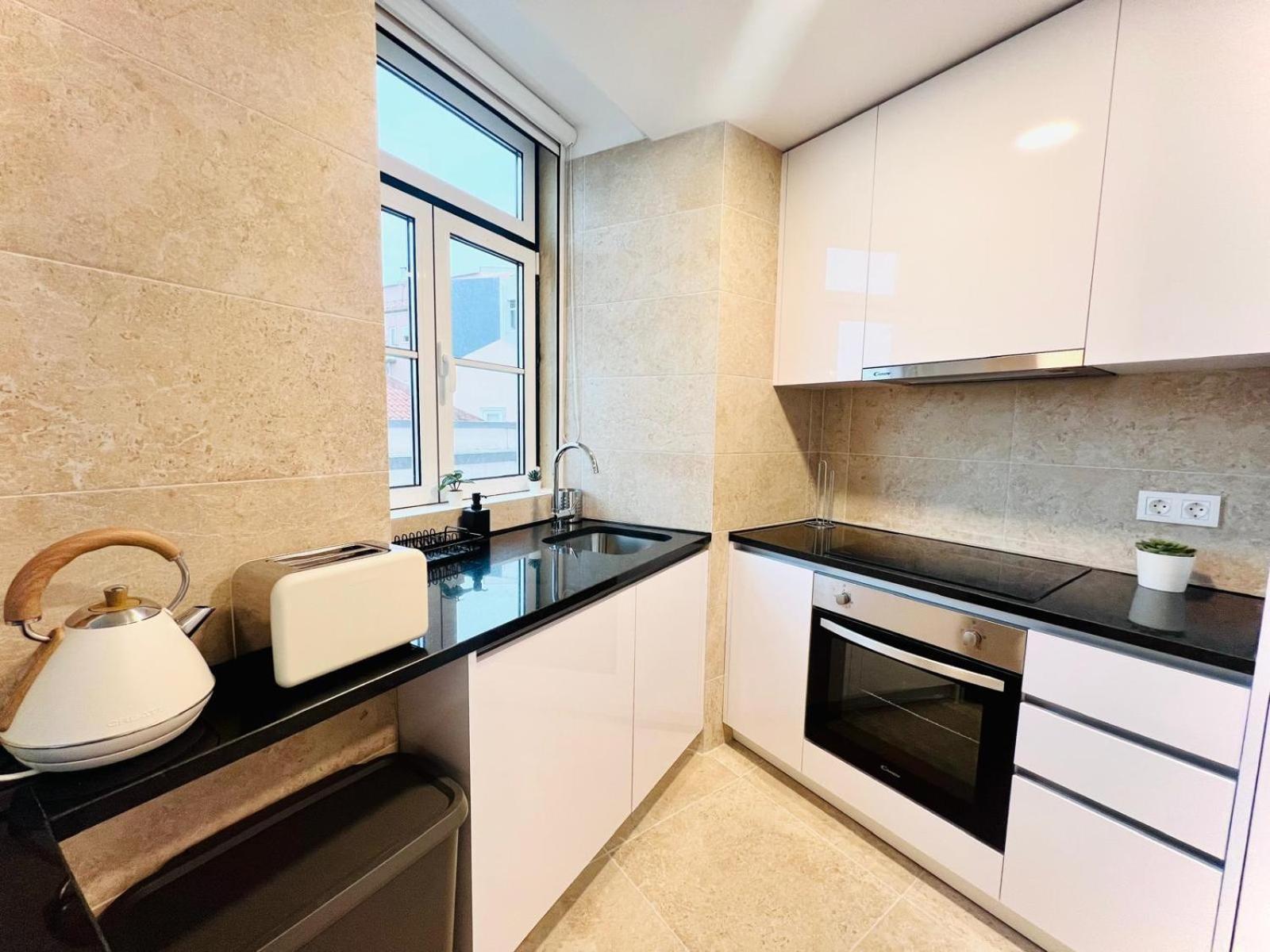 Lisbon Pink House II Beautiful 2 Bedroom Flat In City Center Экстерьер фото